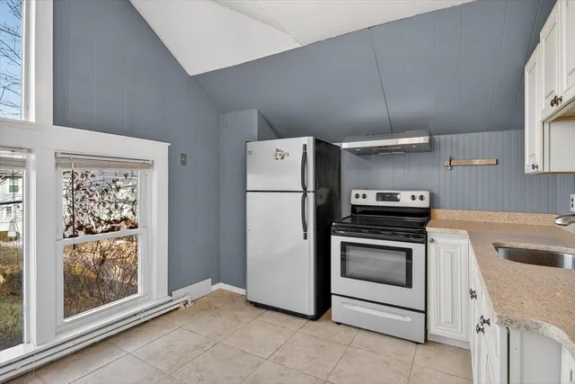 $2,000 | 306 Edge Hill Road, Unit R, Milton, MA 02186