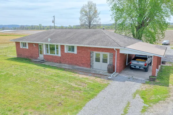 $199,000 | 3992 Neunert Road, Jacob, IL 62950