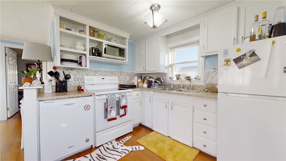 22 Edith Road Narragansett, RI 02882 - Photo 14 of 27