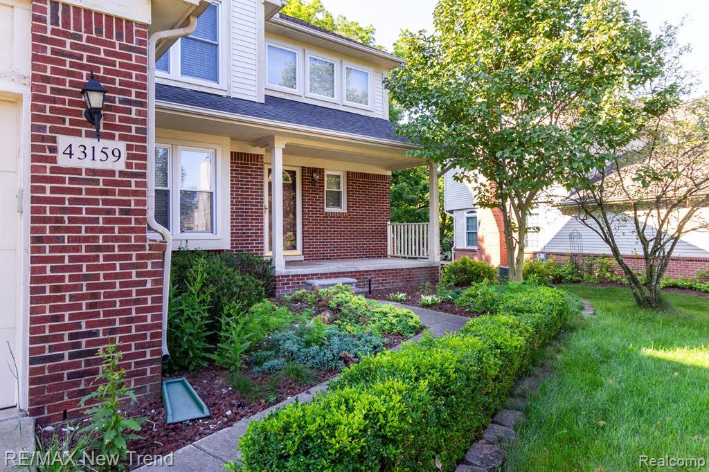 43159 Sandstone Drive Novi, MI 48377 - Photo 3 of 44