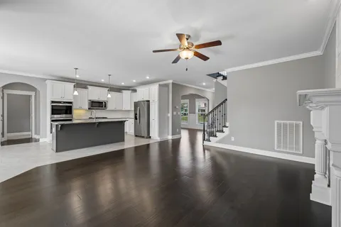 $519,900 | 1045 Black Gum Lane, Clarksville, TN 37043