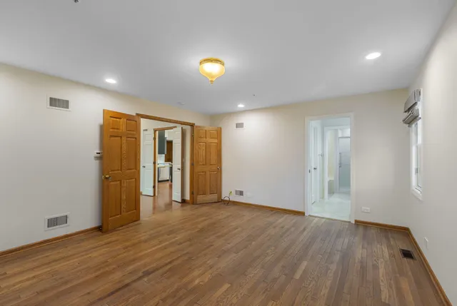 $4,350 | 336 Burchell Avenue, Highwood, IL 60040