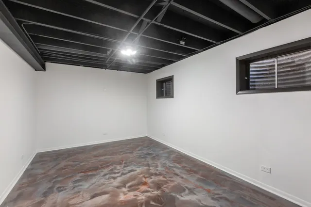 $4,350 | 336 Burchell Avenue, Highwood, IL 60040