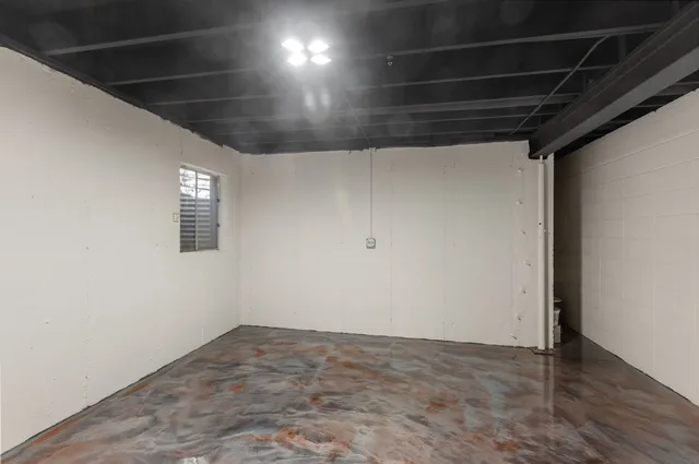 $4,350 | 336 Burchell Avenue, Highwood, IL 60040