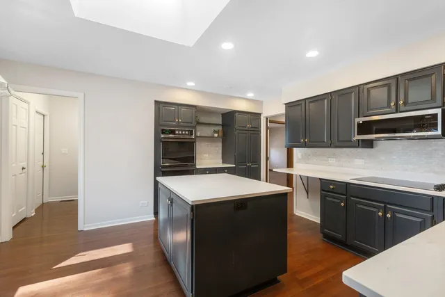 $4,350 | 336 Burchell Avenue, Highwood, IL 60040