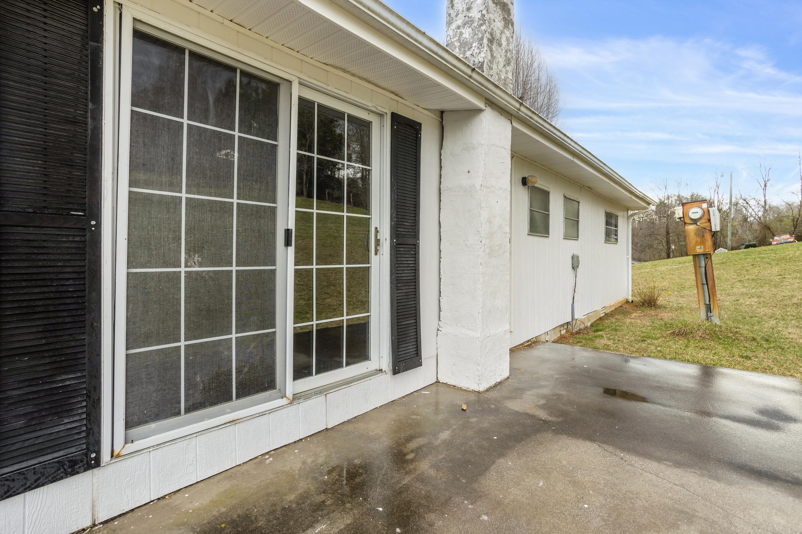 144 Rooty Branch Road Bristol, TN 37620 - Photo 30 of 34 Rooty Branch 30