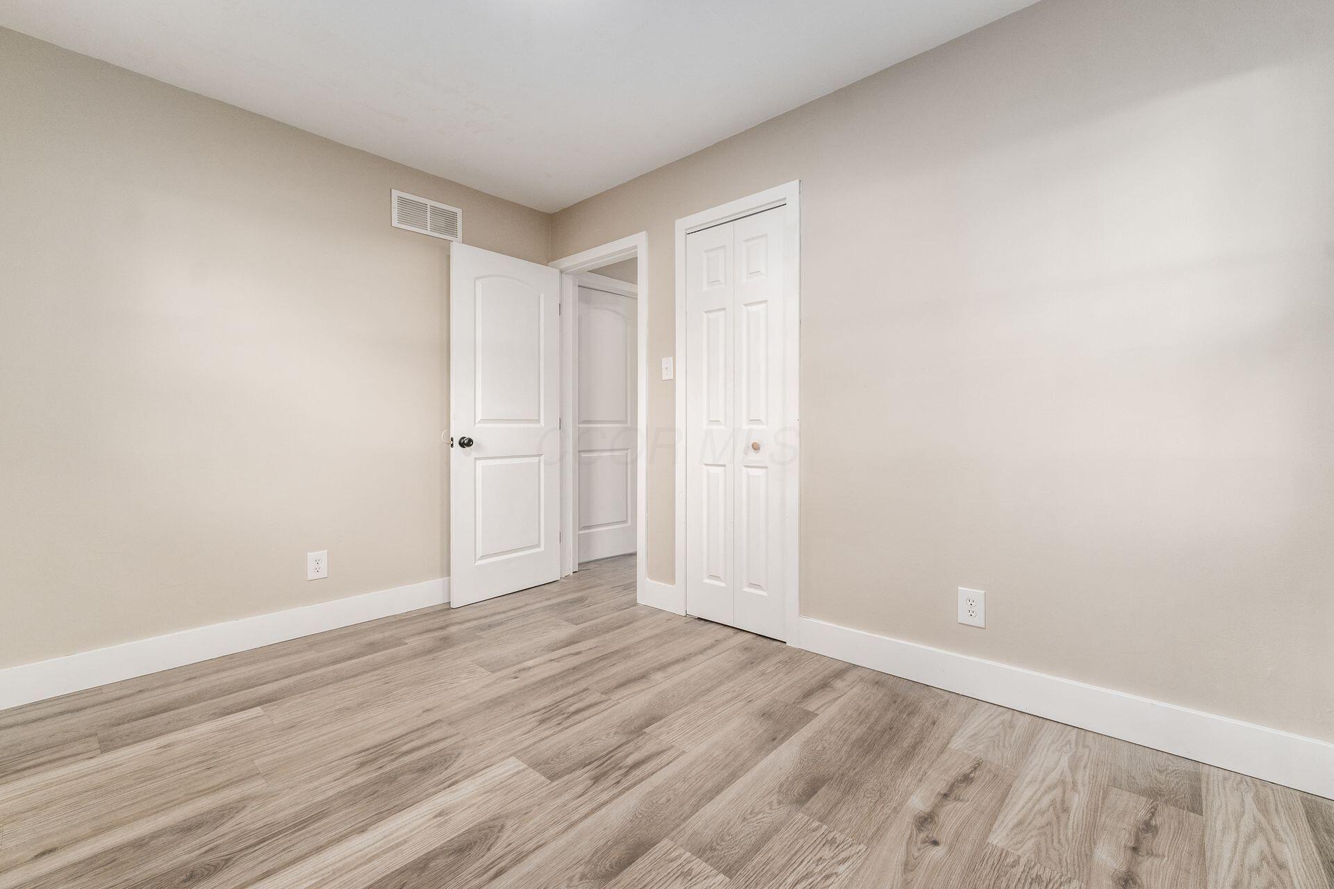 1607 Shady Lane Road Columbus, OH 43227 - Photo 29 of 42 029_ Rd Columbus OH 43227 USA