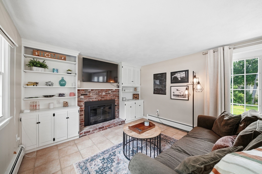 105 Locke Road Chelmsford, MA 01824 - Photo 13 of 42 Gallery Image 13