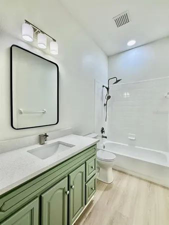 $2,350 | 8614 Miramar Terrace Circle, Unit 8614, Temple Terrace, FL 33637