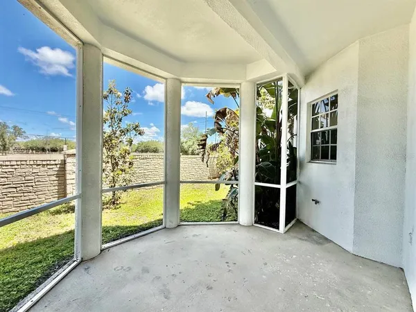 $2,350 | 8614 Miramar Terrace Circle, Unit 8614, Temple Terrace, FL 33637