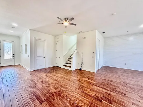 $2,350 | 8614 Miramar Terrace Circle, Unit 8614, Temple Terrace, FL 33637