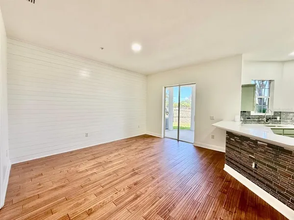 $2,350 | 8614 Miramar Terrace Circle, Unit 8614, Temple Terrace, FL 33637