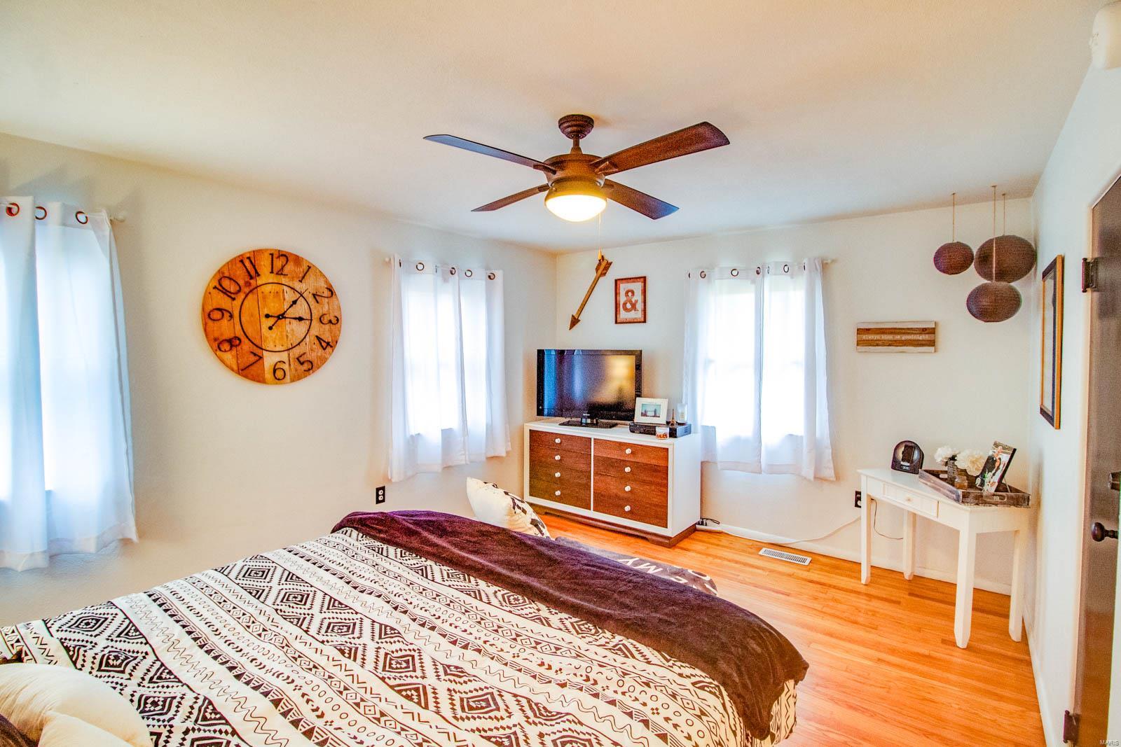 5609 Schmidt Road Brighton, IL 62012 - Photo 23 of 32