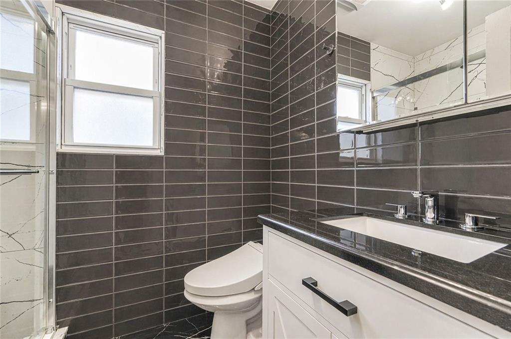 648 Bay Ridge Parkway Brooklyn, NY 11209 - Photo 26 of 31