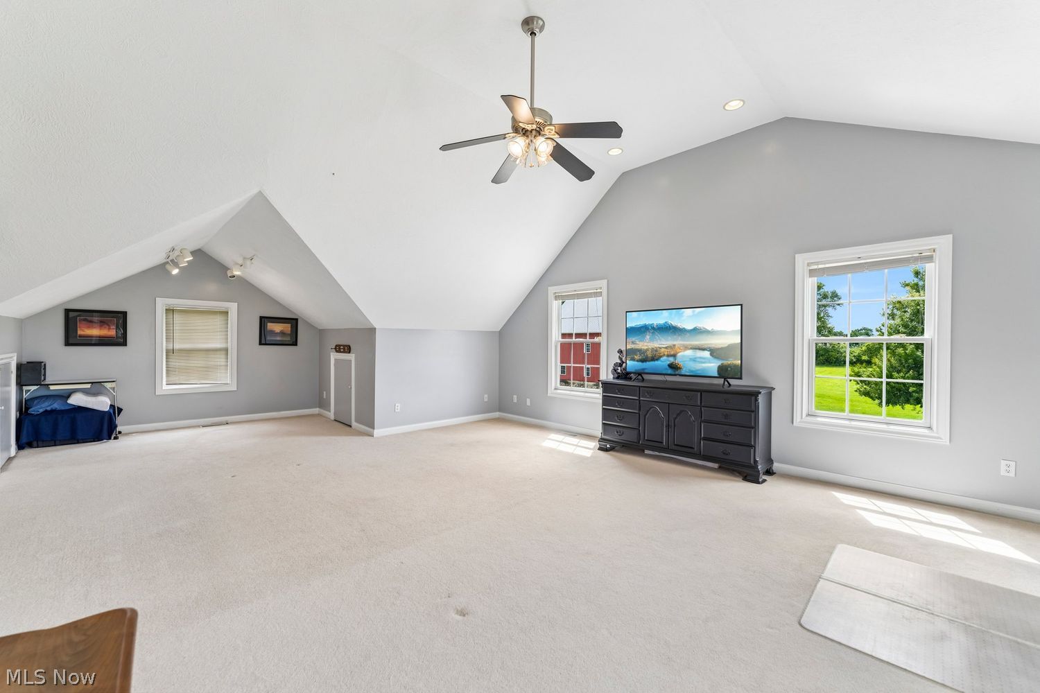 2271 Granger Road Medina, OH 44256 - Photo 33 of 48