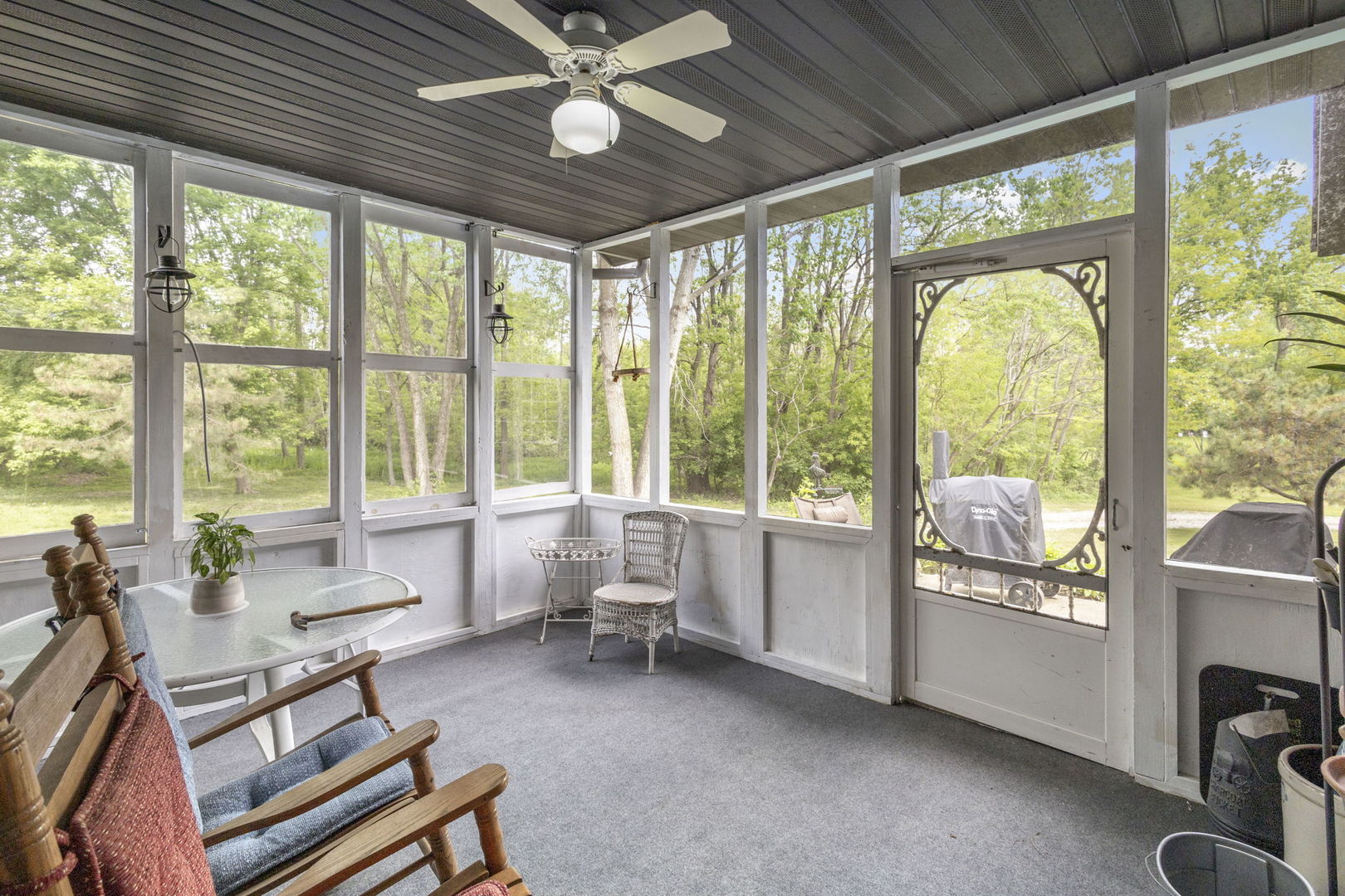 2391 Newburg Road Belvidere, IL 61008 - Photo 11 of 37 Gallery Image 11