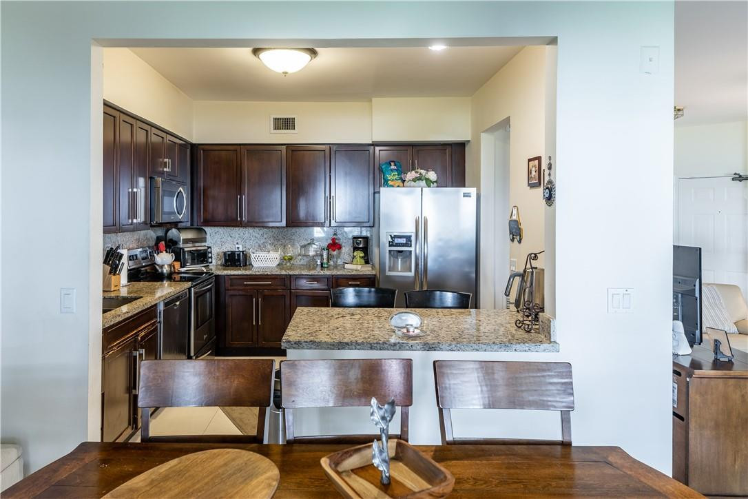 5780 Coach House Circle, Unit B Boca Raton, FL 33486 - Photo 5 of 16 Photo 5