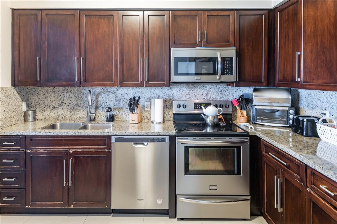 5780 Coach House Circle, Unit B Boca Raton, FL 33486 - Photo 7 of 16 Photo 7