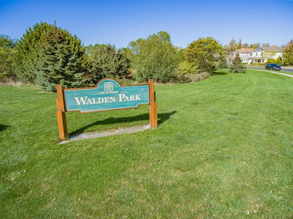 $2,300 | 2976 Clover Ridge Drive, Chaska, MN 55318