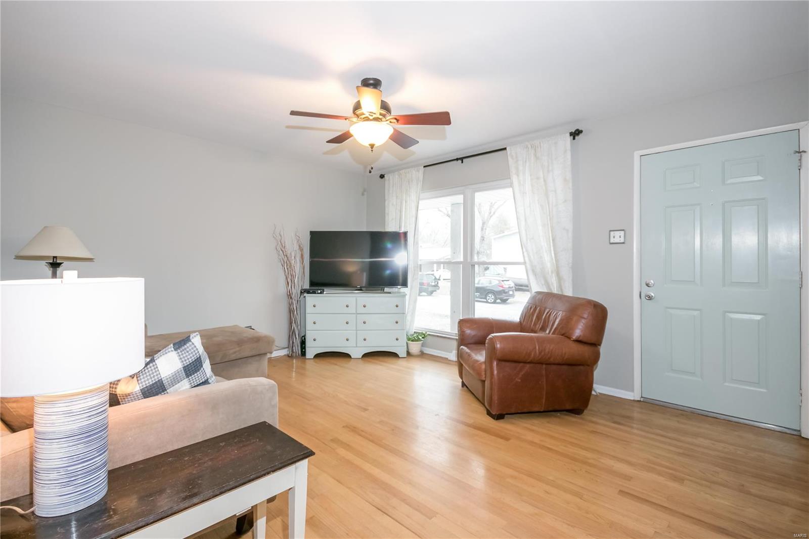 337 Fairview Court Ballwin, MO 63021 - Photo 5 of 27 Gallery Image 5