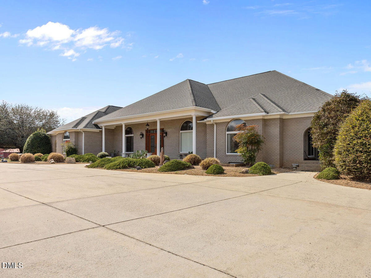 2727 Lower Moncure Road Sanford, NC 27330 - Photo 8 of 88 08