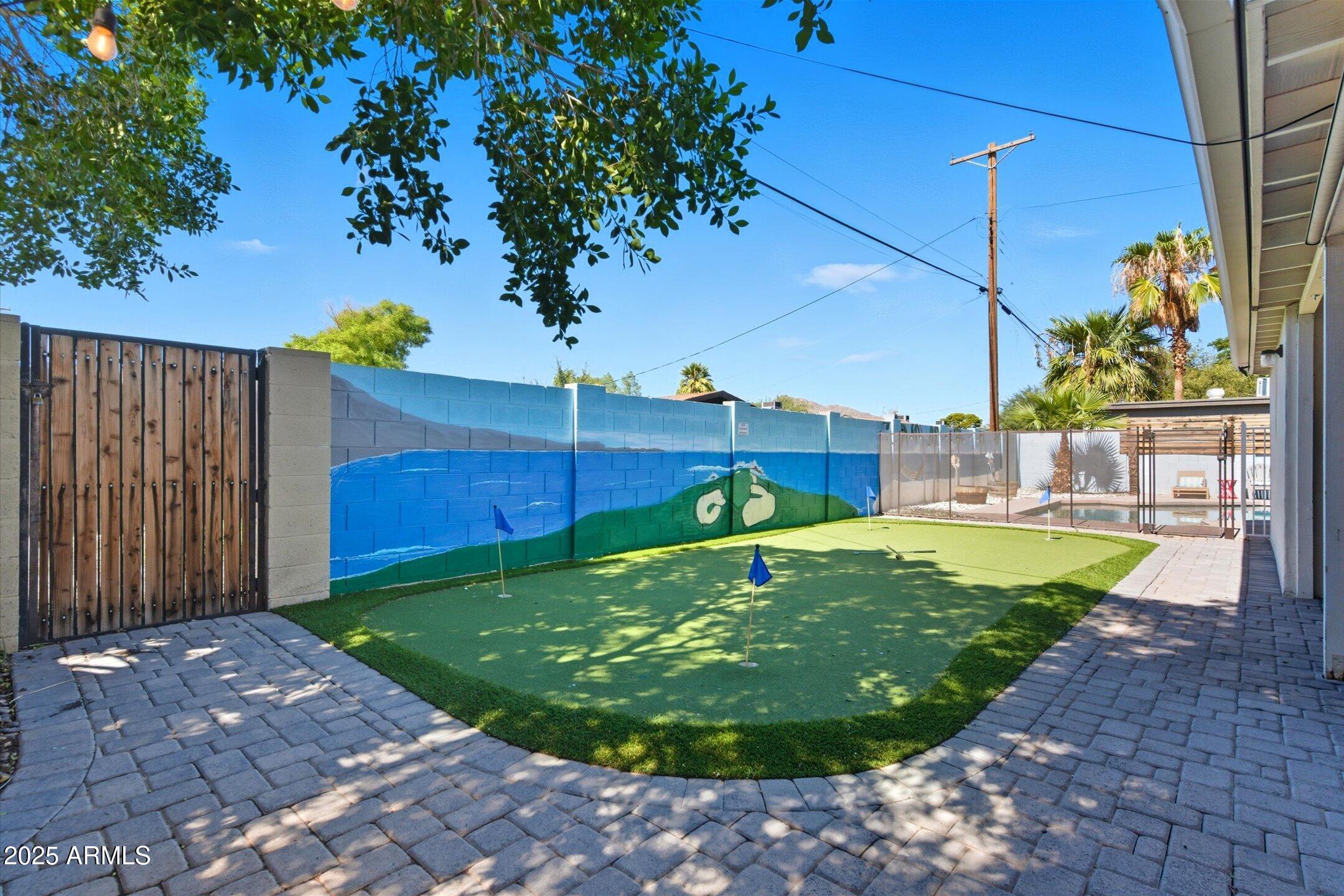2530 North 68th Place Scottsdale, AZ 85257 - Photo 47 of 52 a view of a backyard