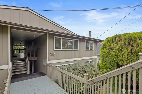 $1,850,000 | 324 South Lafayette Avenue, Bremerton, WA 98312