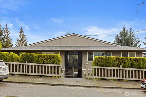 $1,850,000 | 324 South Lafayette Avenue, Bremerton, WA 98312