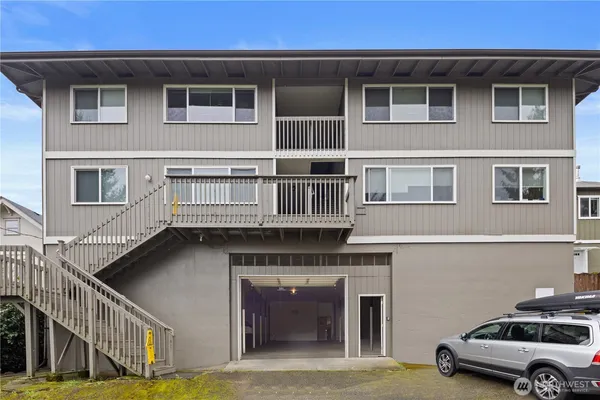 $1,850,000 | 324 South Lafayette Avenue, Bremerton, WA 98312