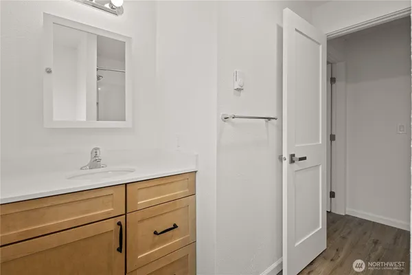 $1,850,000 | 324 South Lafayette Avenue, Bremerton, WA 98312