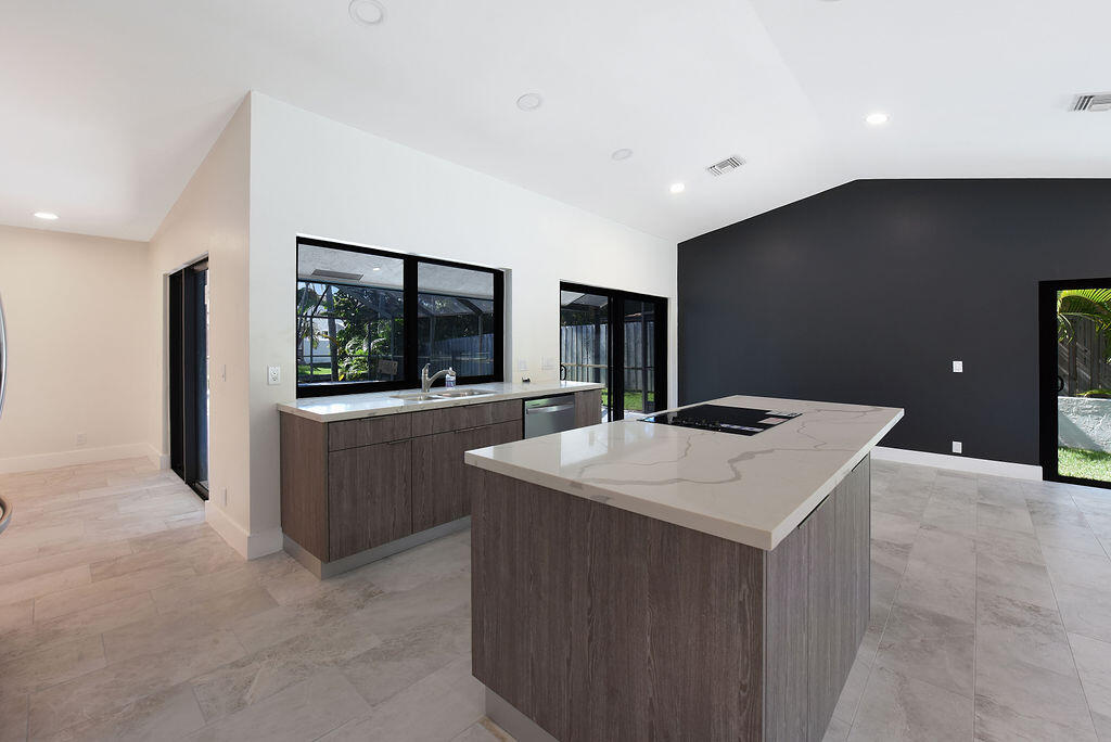 7230 Northwest 4th Avenue Boca Raton, FL 33487 - Photo 20 of 49 AIP_3131