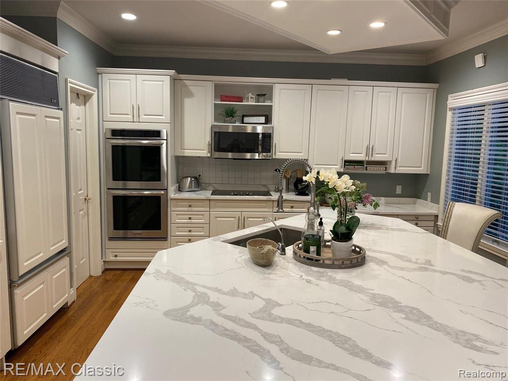 8650 Ridge Road Canton, MI 48187 - Photo 17 of 88