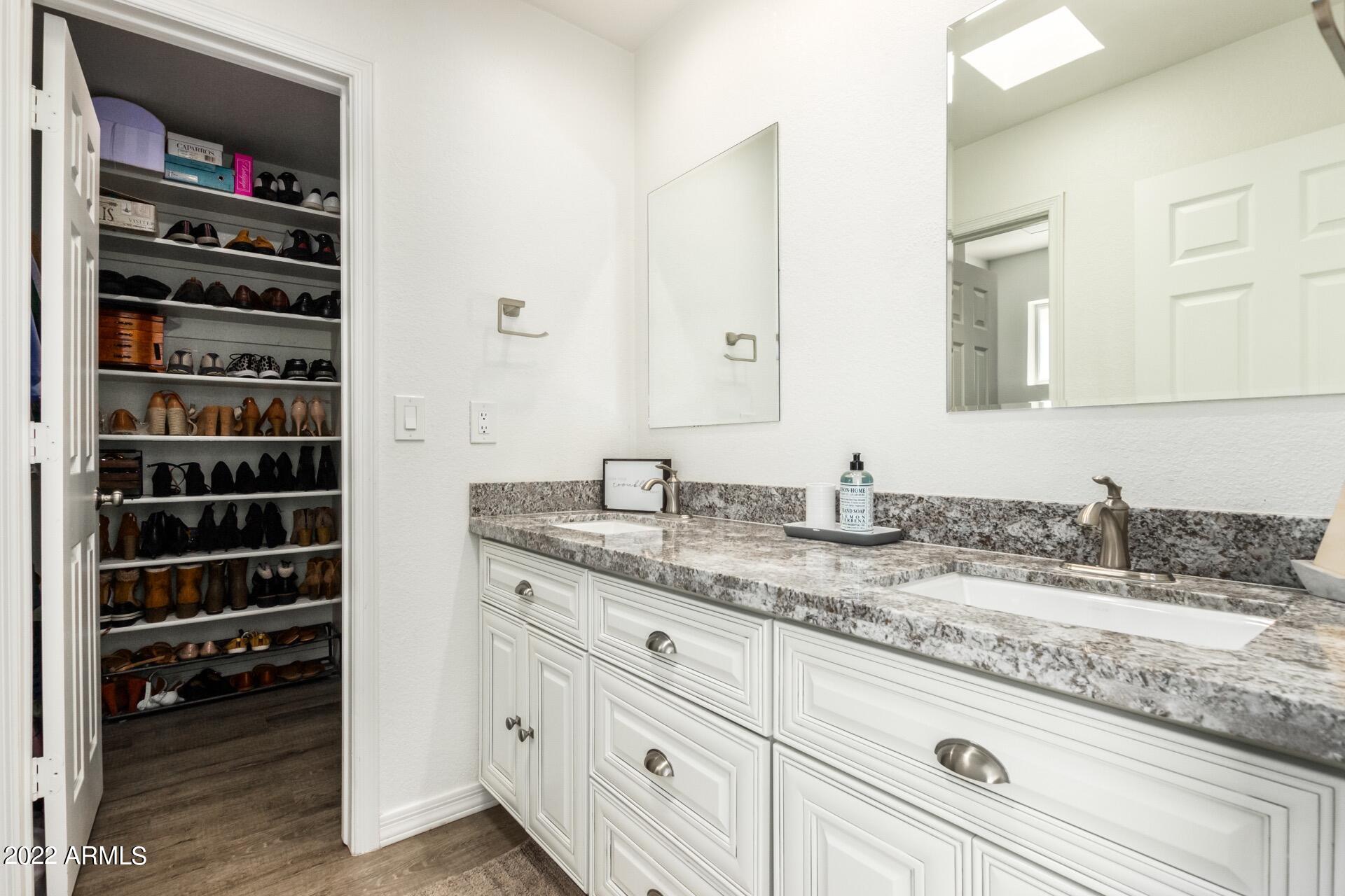 311 East Pinon Way Gilbert, AZ 85234 - Photo 17 of 31 22 - Pinon