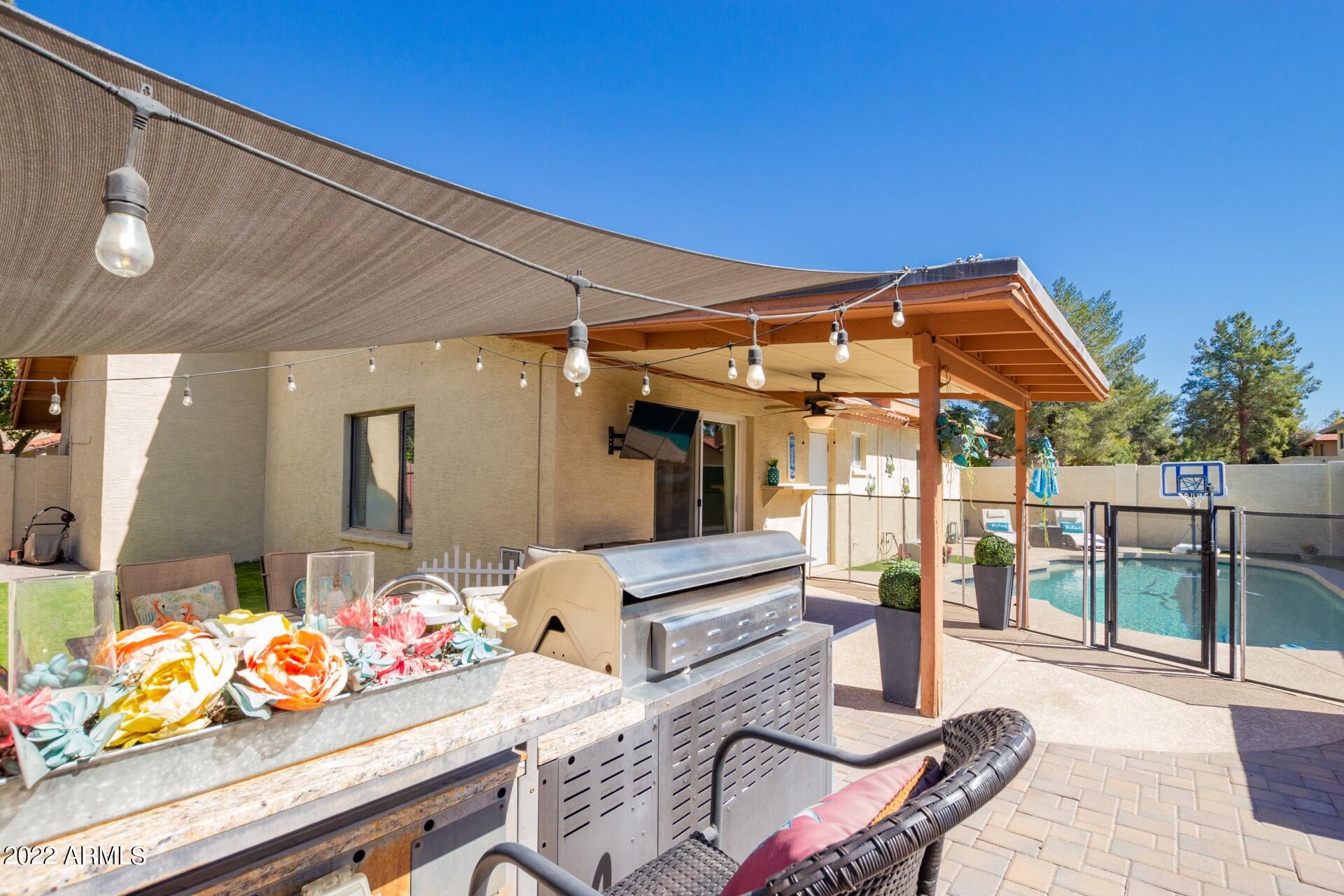 311 East Pinon Way Gilbert, AZ 85234 - Photo 2 of 31 25 - Pinon