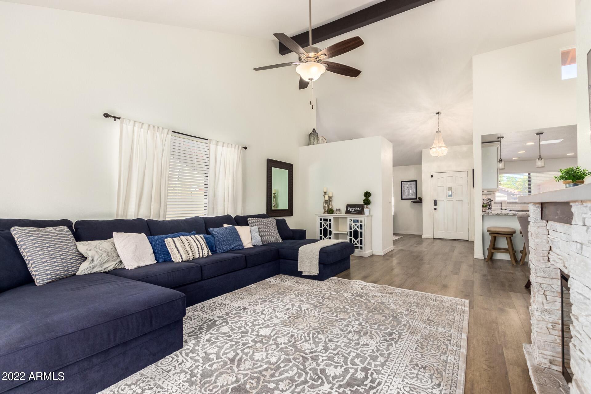 311 East Pinon Way Gilbert, AZ 85234 - Photo 8 of 31 07 - Pinon