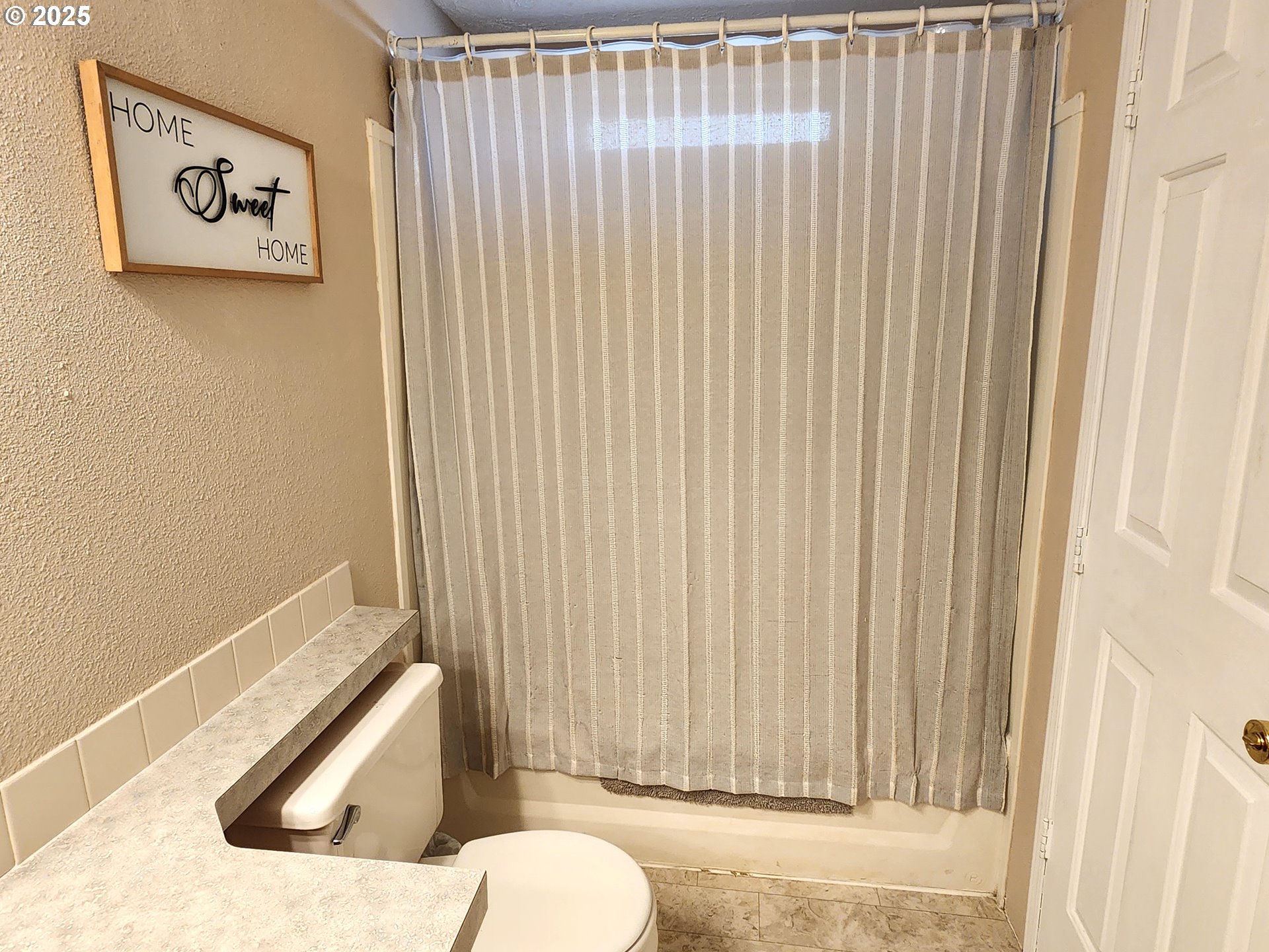 1809 26th Street, Unit 21 La Grande, OR 97850 - Photo 16 of 18 a view of small space