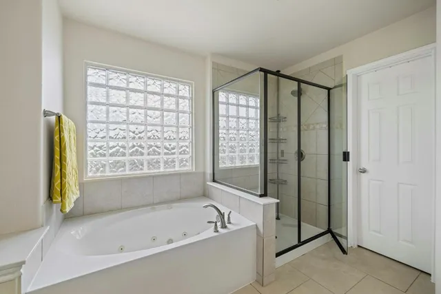 a view of a house with entertaining space