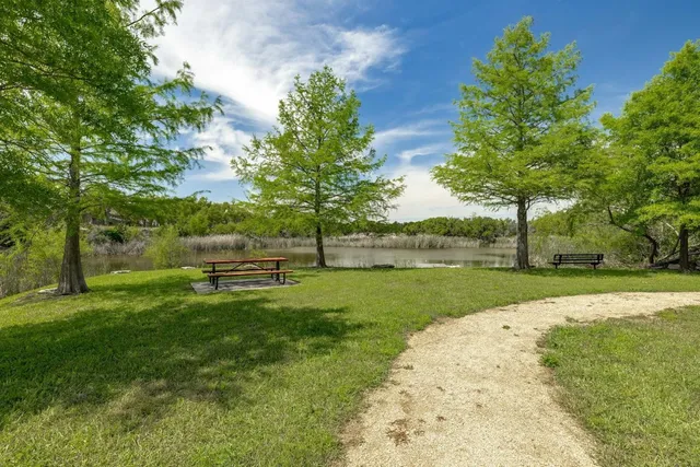 $725,000 | 101 Quarry Bluff Cove, Liberty Hill, TX 78642
