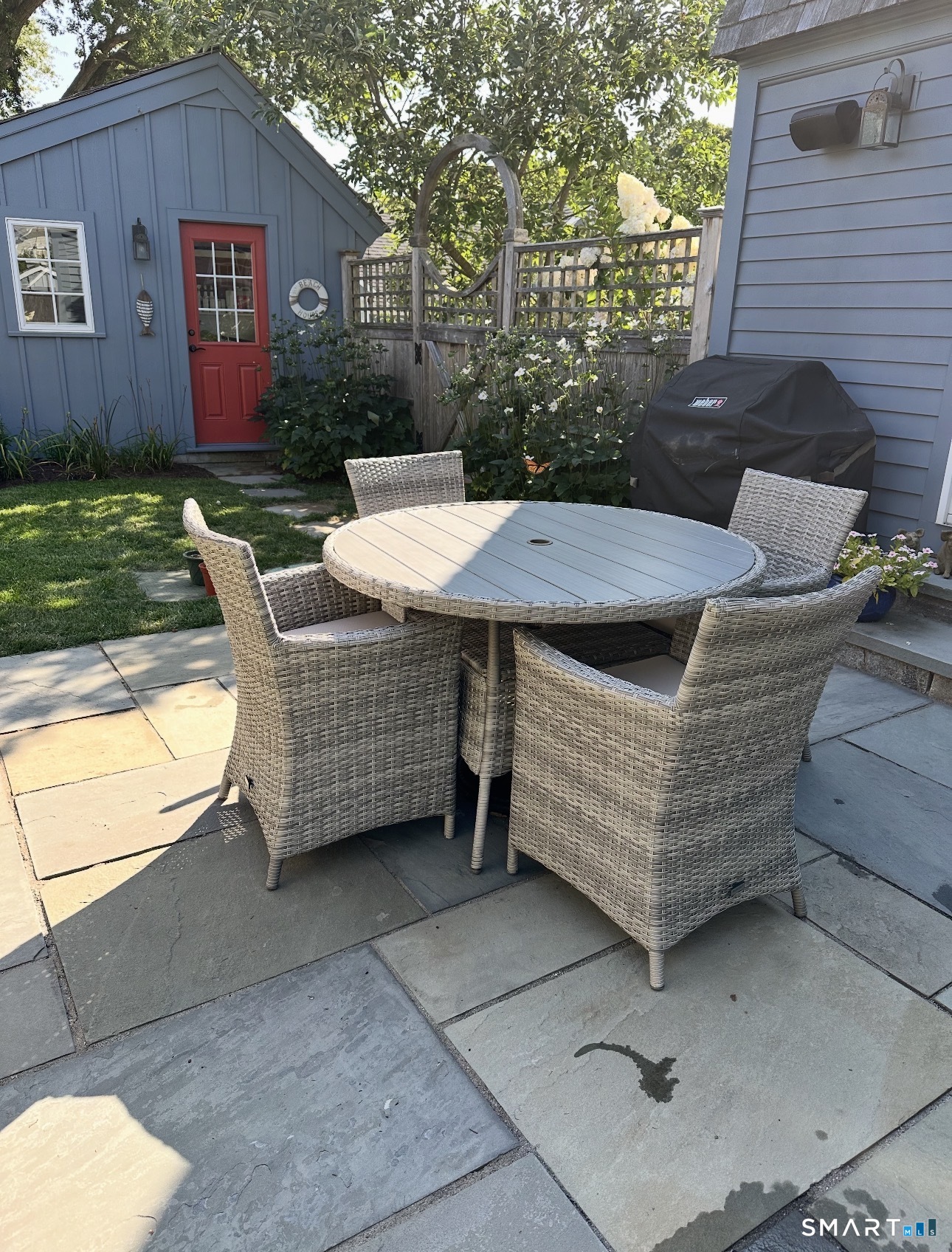 84 Waterside Lane, Unit 3 Clinton, CT 06413 - Photo 6 of 37 a view of outdoor seating