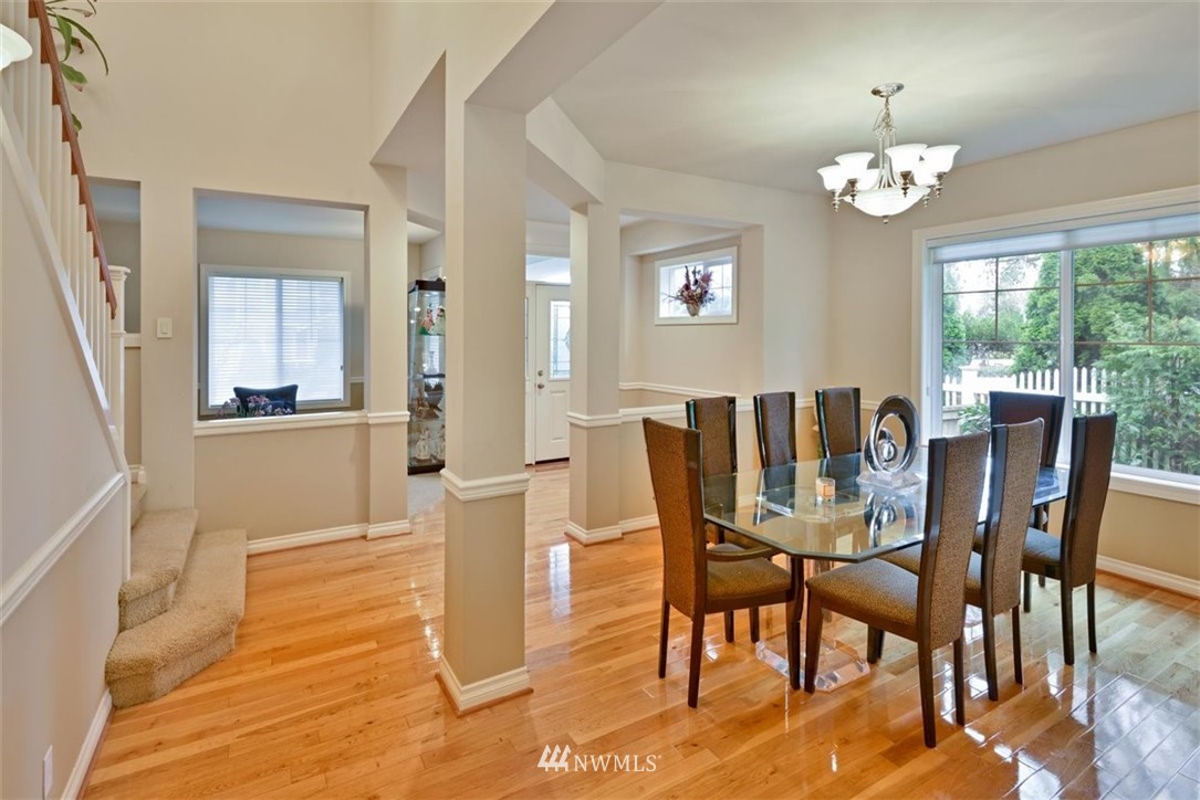 5304 Northeast 3rd Street Renton, WA 98059 - Photo 3 of 24