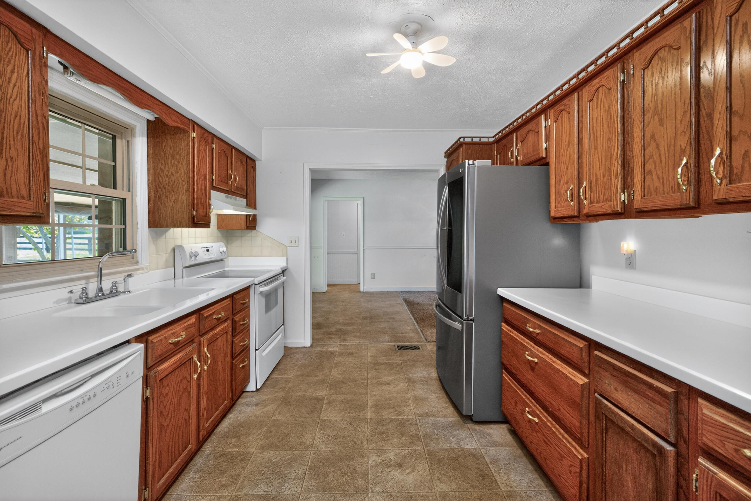 476 College Hill Road Waco, KY 40385 - Photo 8 of 39 111