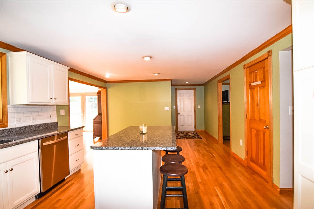 55 Mallard Point Road Merrimack, NH 03054 - Photo 6 of 40