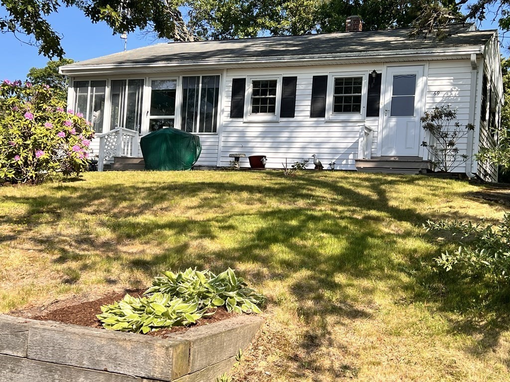 69 Maple Springs Road Wareham, MA 02571 - Photo 2 of 11 Gallery Image 2