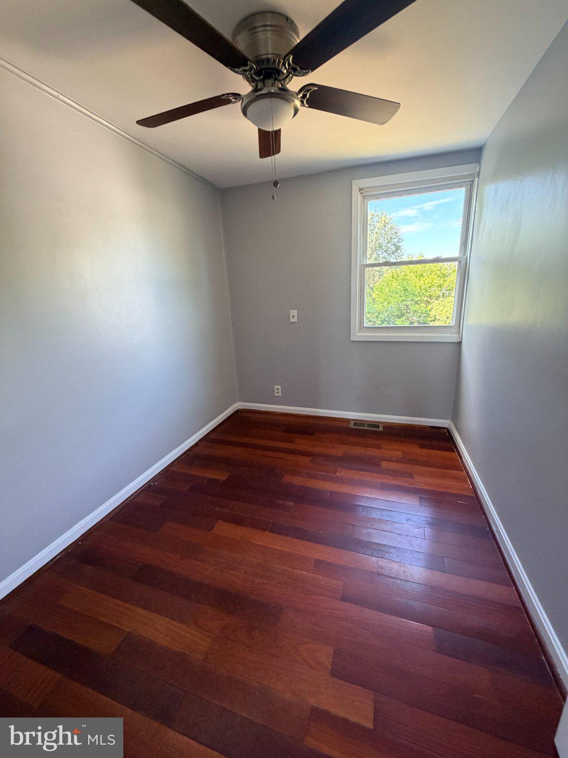 2916 Freeway Halethorpe, MD 21227 - Photo 14 of 18 Bright and airy room with hardwood floors.