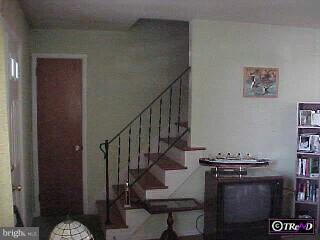 324 Fisher Road Reading, PA 19601 - Photo 2 of 7