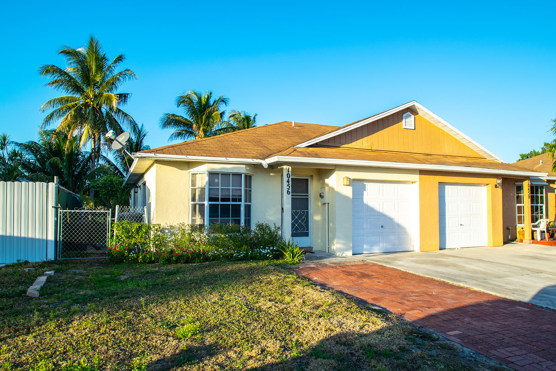 10456 Boynton Pl Circle, Boynton Beach, FL 33437 Compass