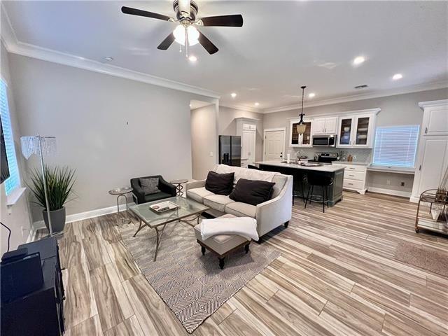 325 East Hornsby Street Covington, LA 70433 - Photo 2 of 11