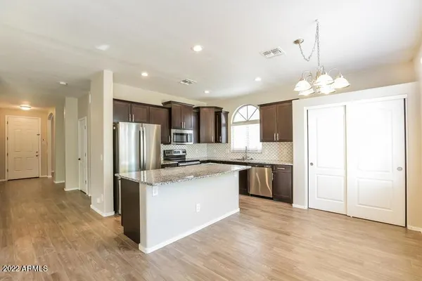 $2,495 | 3638 East Flamingo Way, Gilbert, AZ 85297