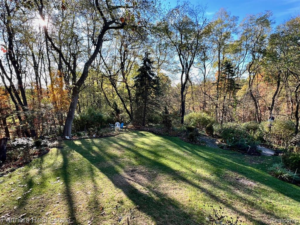 5618 Mountain Road Brighton, MI 48116 - Photo 48 of 53 Gallery Image 48