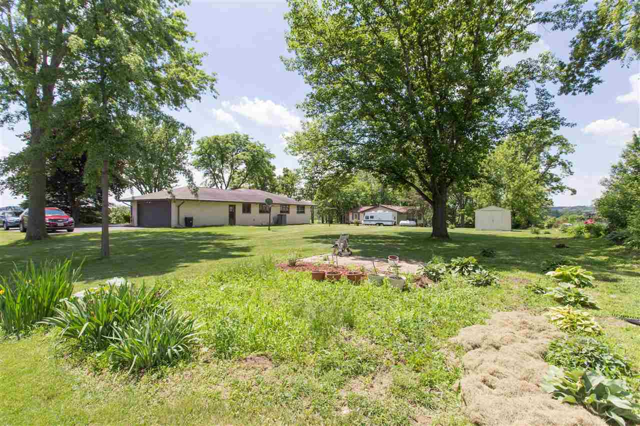 6210 Middle Road Dubuque, IA 52002 - Photo 23 of 25 Gallery Image 23